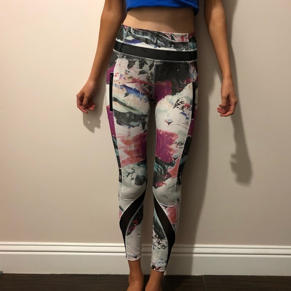 Lululemon run inspire tight leggings - Picture 3 of 8